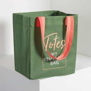 essential storage tote